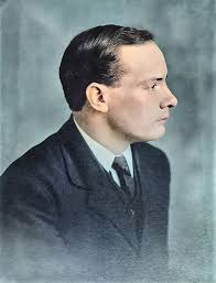 Thinking of a total great Padraig Pearse at Easter 🙏🇮🇪 Proud that my  remarkable Grandfather was friends with a man like him. Before my Grandad  went