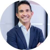 Conoce a los ponentes