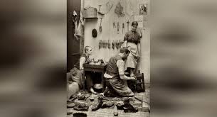 Uitgebreide lijst met historische uitdrukkingen, spreekwoorden, gezegdes en historische scheldwoorden. Verdwenen Ambachten Schoenmaker Myheritage Blog