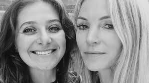 Bess Howell's Instagram, Twitter & Facebook