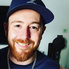 210kg as Hafthor Bjornsson builds his overhead press 😱😱😱😱 easy? Or not.