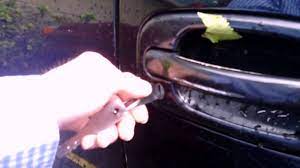 Mar 31, 2019 · #keyslockedincar #superdaveshowto learn locksmith secrets: 2003 Chevy Suburban Unlocked With Auto Jigglers Youtube