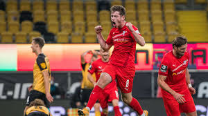 Nutzen sie unsere beratungsqualität in den filialen vor ort oder. Trotz Hosiners Blitztor Zwickau Entfuhrt Drei Punkte Aus Dresden Kicker