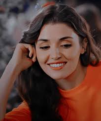 Pin By Kirkuk Trees On Sen Cal Kapimi Turkish Women Beautiful Beauty Girl Beautiful Girl Face