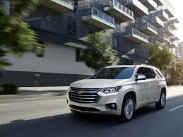 One way is to look at the miles per gallon (which will vary in the city vs on the highway) or to examine how many gallons of fuel the car would use to travel 100 miles. 10 Best Gas Mileage Suvs For 2019