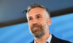 Pedro Nuno acusa Governo de “ânsia eleitoral” e de prescindir de receita  fundamental para o Estado