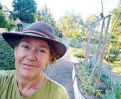 New Vespa Club riders create a buzz in Yandina