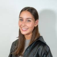 Leigh Cohen's Instagram, Twitter & Facebook