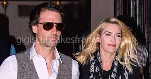 Yes, mare of easttown (sky atlantic) began with a murder in a small, bleak pennsylvania town and winslet's police detective. Ned Rocknroll S Bio Vermogen Wer Ist Der Ehemann Von Kate Winslet Geschaftsleute