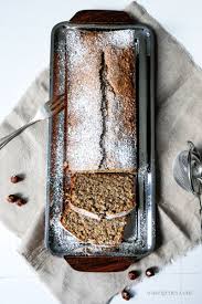 Da war immer ordentlich rum drin und der dicke schokoladenüberzug wurde mit reichlich gehackten nüssen bestreut. Nusskuchen Ohne Mehl Mit Einem Schuss Rum Rezept Waseigenes