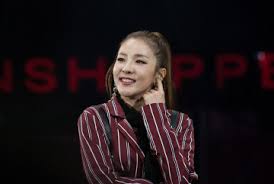 Gd once sent a message to dara via cyworld telling her to call him 'oppa like dongsaeng', which means an older brother like a younger . Sandara Park And G Dragon Dating Rumors Will Daragon Get Married In Real Life