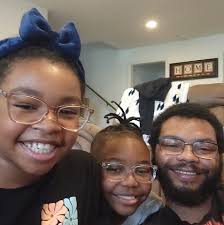 Awww 🥹💖 her reaction was priceless ✨ I really hope you enjoyed your  birthday, Kimayah 🎂🎉 Our January Special is now