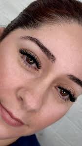 Eyelash salon Miami