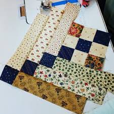 Jordan Fabrics On Instagram Making A Friendship Table Runner One For A Friend And O Quilted Table Runners Patterns Quilted Table Toppers Fabric Table Runner