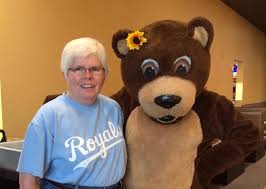 Mascot rules for couples and singles