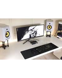 Black And White Pc Setup Instagram Photo By Brandon Setups And Builds Jul 3 2016 At 3 58pm Utc Home Office Setup Room Setup Gaming Desk Setup