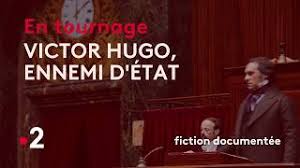 Il reste seul, tiraillé entre ses maîtresses. Victor Hugo Ennemi D Etat Une Fiction Historique Contemporaine