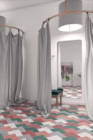 Un Sol Chevrons Colores Pour La Tendance Deco Carrelage Sol Interieur Salle De Bain Carrelage