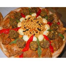 Pin By Mmehdi Ghabara On Mets Traditionnels Traditional Dishes Food Dishes Vegetable Pizza