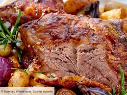 Recette Epaule D Agneau Confite A L Ail Pommes De Terre En Chemise Ingredients 6 Personnes 1 Ep Recette Epaule Agneau Epaule Agneau Epaule Agneau Confite
