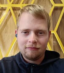 Hi Mermaid! My name is Karl and I just ended my 4 months travel through  Australia. Now I've settled in Miami and looking for work! I'm a 22 year  old, active and