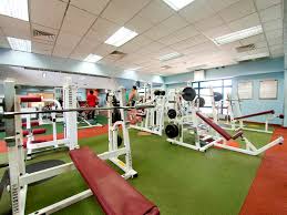 Room at blk750 yishun, 2 min walk to yishun mrt / northpoint city. Yio Chu Kang Sport Centre Activesg