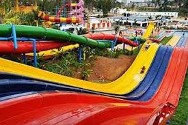 Make a huge splash with family and friends at an aquatic playground for adults and children. 6 Theme Parks For Your Children This School Holiday C Letsgoholiday My