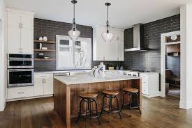 كاونتر المطبخ يحول مطبخك من شكل تقليدى لشكل جديد وعصرى وخاصة لو مفتوح بيتك احلى