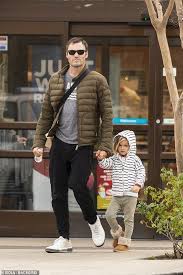 Noah shannon, 3 1/2, and bodhi ransom, 2, and green's son from a previous the arrival of journey probably played no small part in this reconciliation. Brian Austin Green Makes A Run To The Drug Store In Calabasas With Son Journey River Three Daily Mail Online