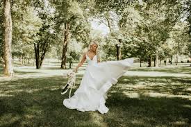 With lace gowns, dresses with sleeves, tulle ballgowns, and plunging necklines, our latest collection features some of the biggest fashion trends for spring and summer weddings. Cozy Meets Classic In This Black And White Estate At Cherokee Dock Wedding Junebug Weddings