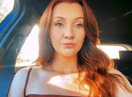 Brandi Maynard's Instagram, Twitter & Facebook