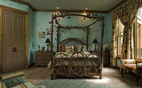 غرف نوم غريبة عجيبة كانها غابة عيادات ومنتديات طبيبي