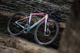 Join 5x xterra world champ flora duffy, sunday, feb. Flora Duffy S Custom Bermuda Specialized Tarmac Triathlete