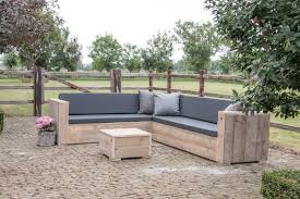 Bloklounge Ecksitzbank Aus Bauholz Gartenmobel Gerustholz Bei Mobelhaus Dusseldorf Mit Bildern Bauholz Mobel