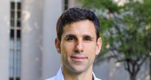 César de la Fuente Named Penn Presidential Professor