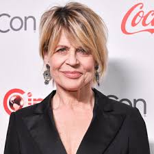 Linda hamilton is reprising her most famous character, sarah connor, in the upcoming terminator: Linda Hamilton Bio Wiki Terminator Sarah Connor Husband Children Divorce Net Worth