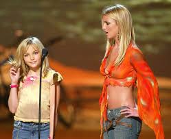 Like lots of young girls, britney jean spears began dance and gymnastics lessons early. Britney Spears Wished Jamie Lynn Spears A Happy Birthday