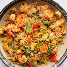 Cook the noodles according to package directions. Singapore Noodles Marion S Kitchen Recipe Singapore Noodles Asian Recipes Asian Cooking