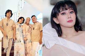 Dirinya sering bergaya bak sultan. Sjul64pbid7jlm