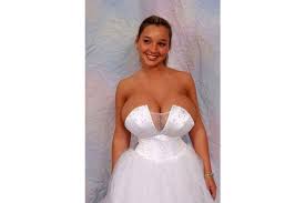 Maybe you would like to learn more about one of these? Das Sind Die Furchtbarsten Hochzeitskleider Aller Zeiten