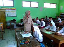 Karena kakak sudah mebuat soal untuk semester ganjil dengan judul 25 contoh soal uts matematika kelas 8 smpmts dan kunci jawaban terbaru soal ini sudah kakak susun sebanyak 25 soal serta. Soal Uts Pai Kelas 5 Sd Mi Semester 2 Genap Dan Kunci Jawaban Mariyadi Com