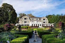 Mansions And Estates Hotels And Resorts Romantic Hotel Beautiful Places