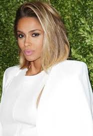 Play with tones and texture in here and see the feathered bob cut come to light. 15 Ciara Kurzes Bob Haar Bob Haare Haar Styling Styling Kurzes Haar