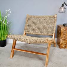 We have a variety of resin wicker furniture available including wicker arm chairs, wicker rocking chairs, wicker gliding chairs, wicker dining chairs. Wood Rattan Chair