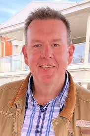 Damien Gallagher's Instagram, Twitter & Facebook