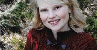 Betty Walthall's Instagram, Twitter & Facebook