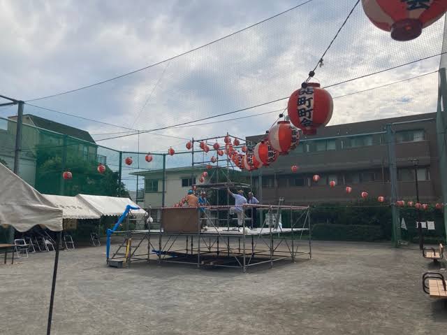 家族連れで賑わう砧町町会納涼夏祭り