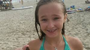 Girl finds prehistoric point