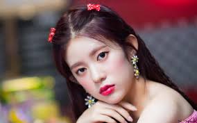 Adorable 'Daisy' vu Momoland (K-Pop Band) 4K Wallpaper eroflueden