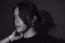 “Emerald Green AUGUST” AND EVERYTHING About Natalie Duffy and her debut  single"